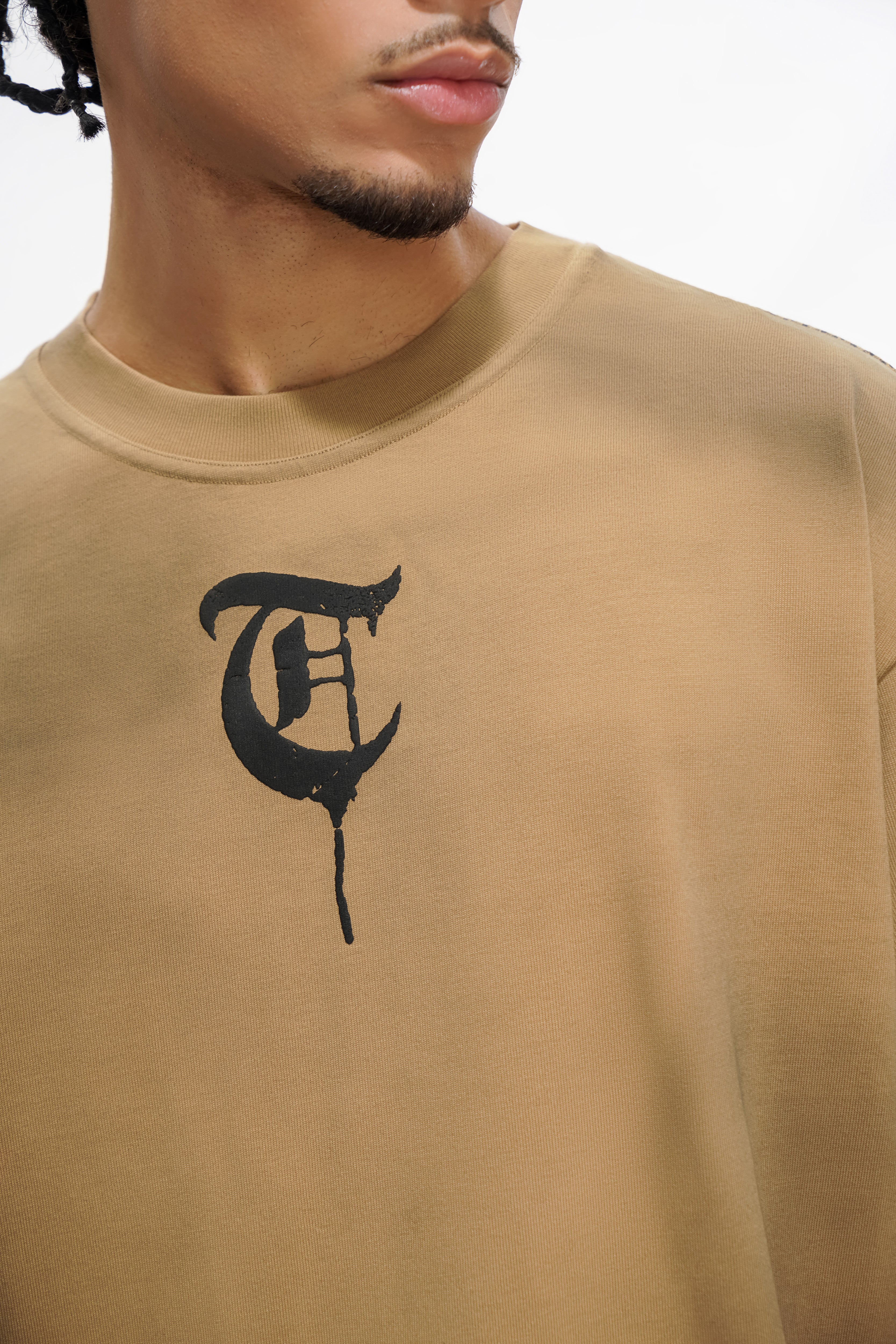 WEIGERE DICH, ZUM SCHWEIGEN GEBRACHT ZU WERDEN Braunes T-Shirt