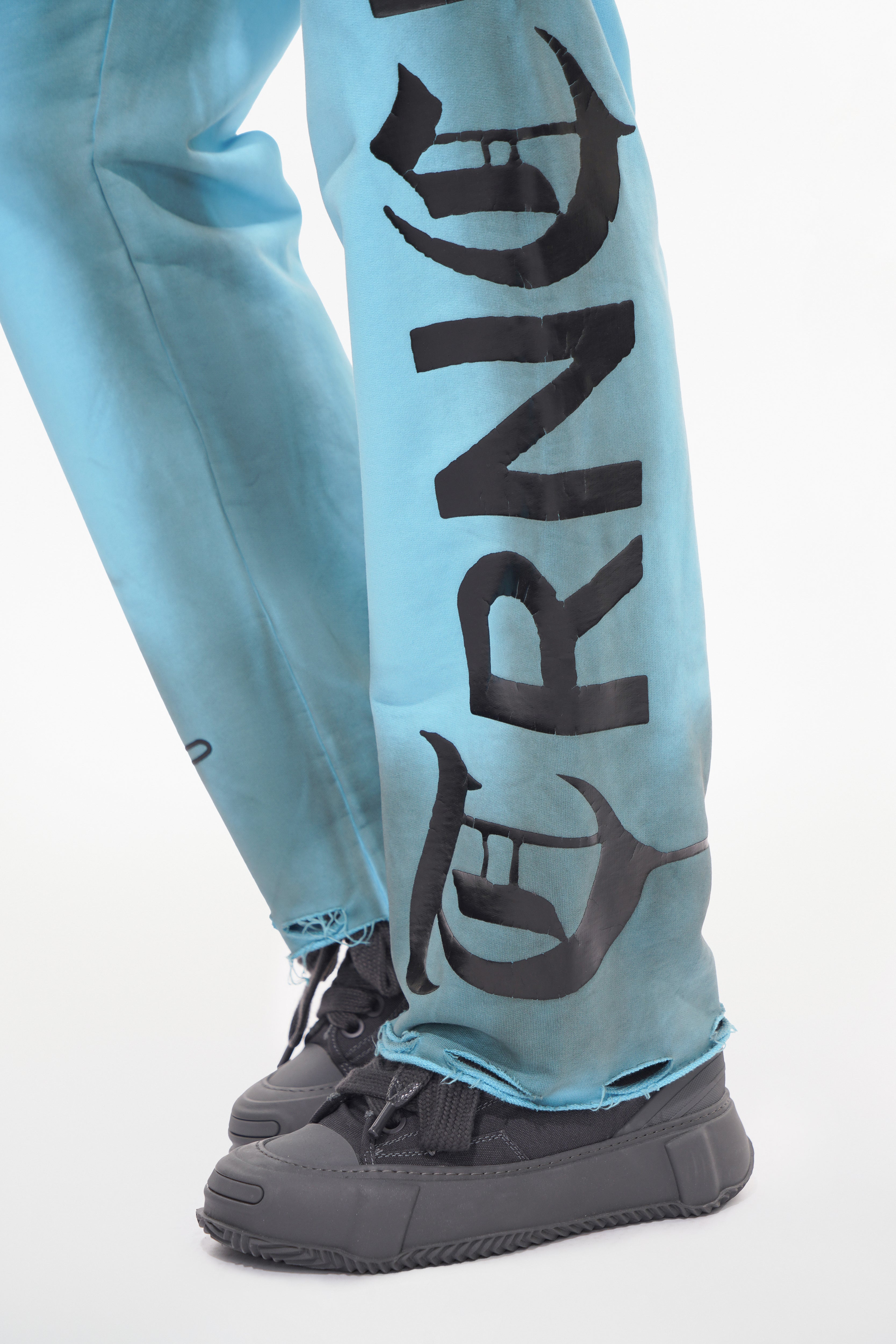 CRIMSON SCRIPT Gama Blaue Hose