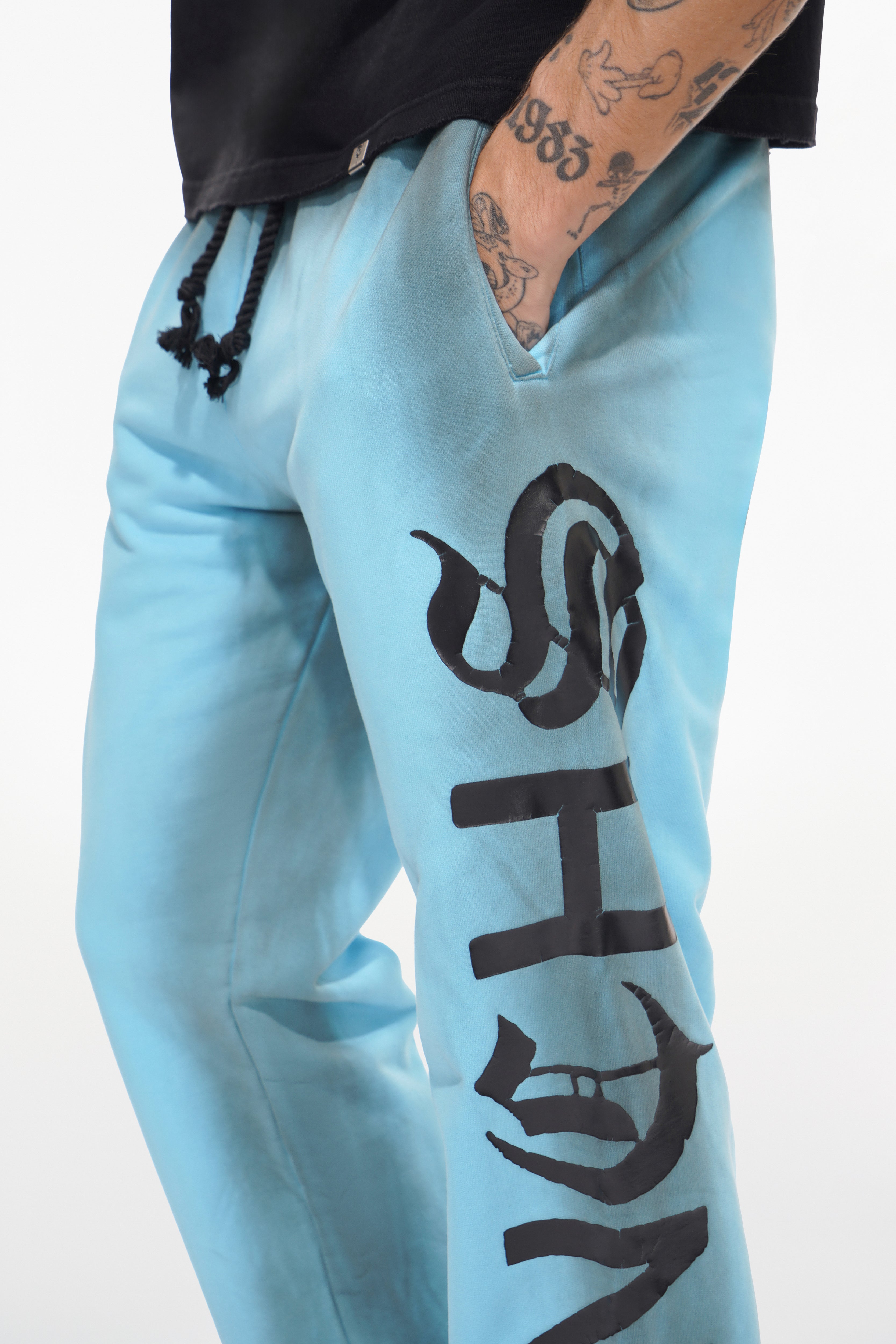 CRIMSON SCRIPT Gama Blaue Hose