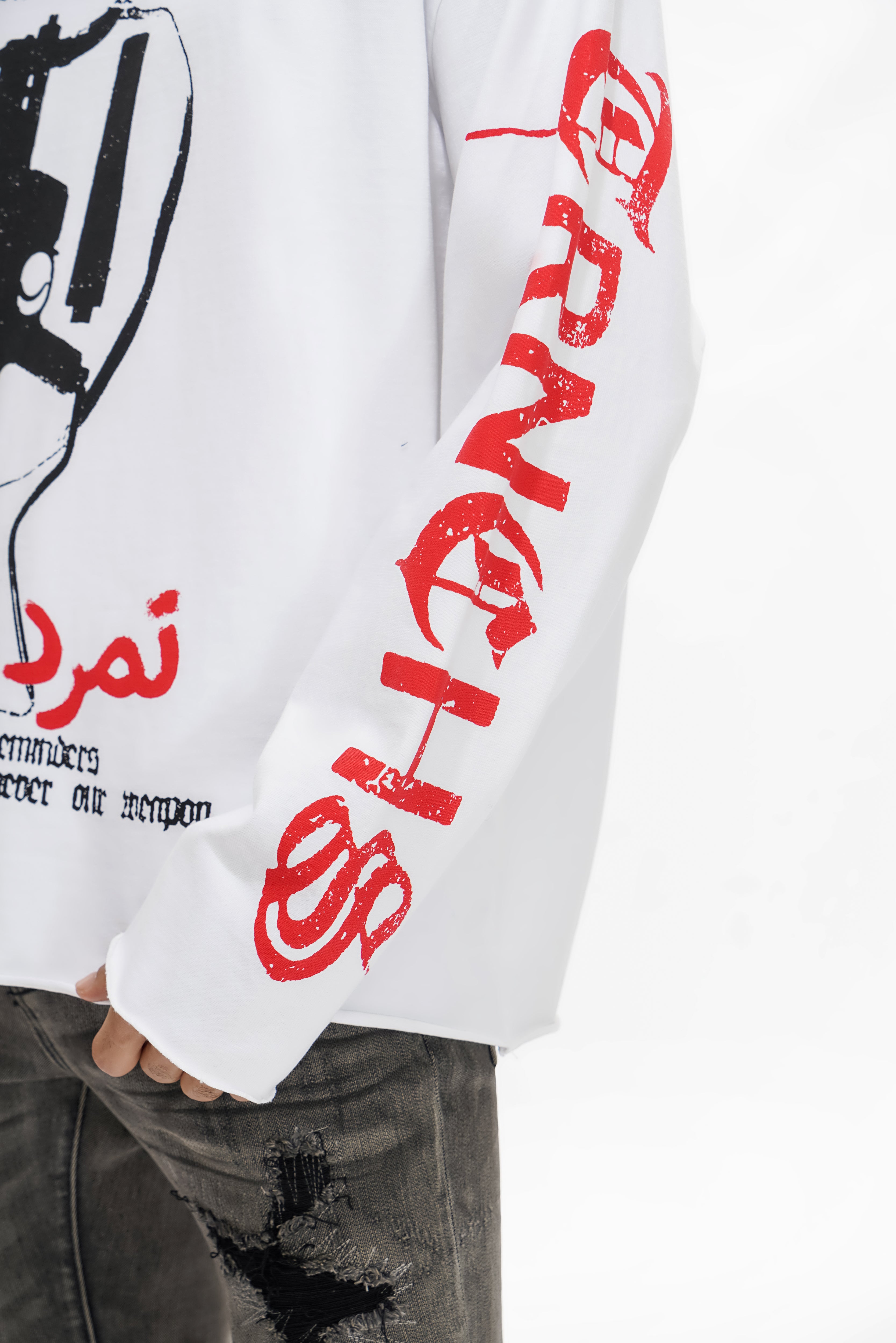 "SHADOW REBELLION" Weißes Langarmshirt