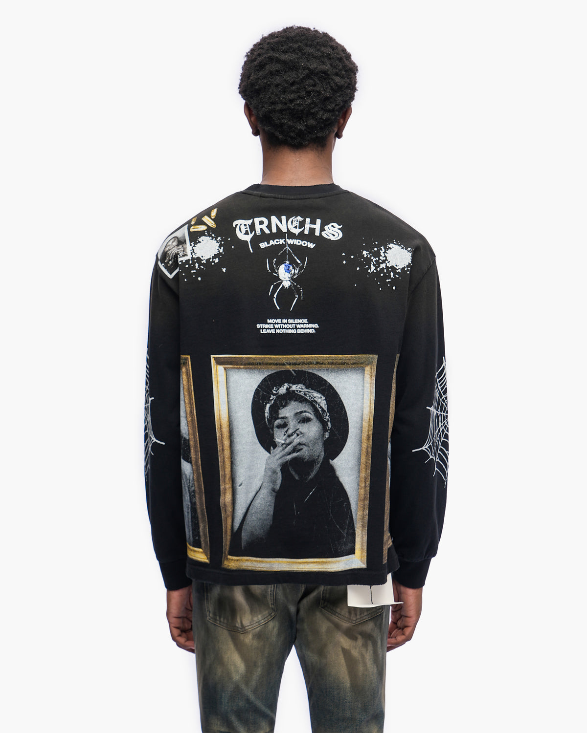 Black Widow Black Crewneck