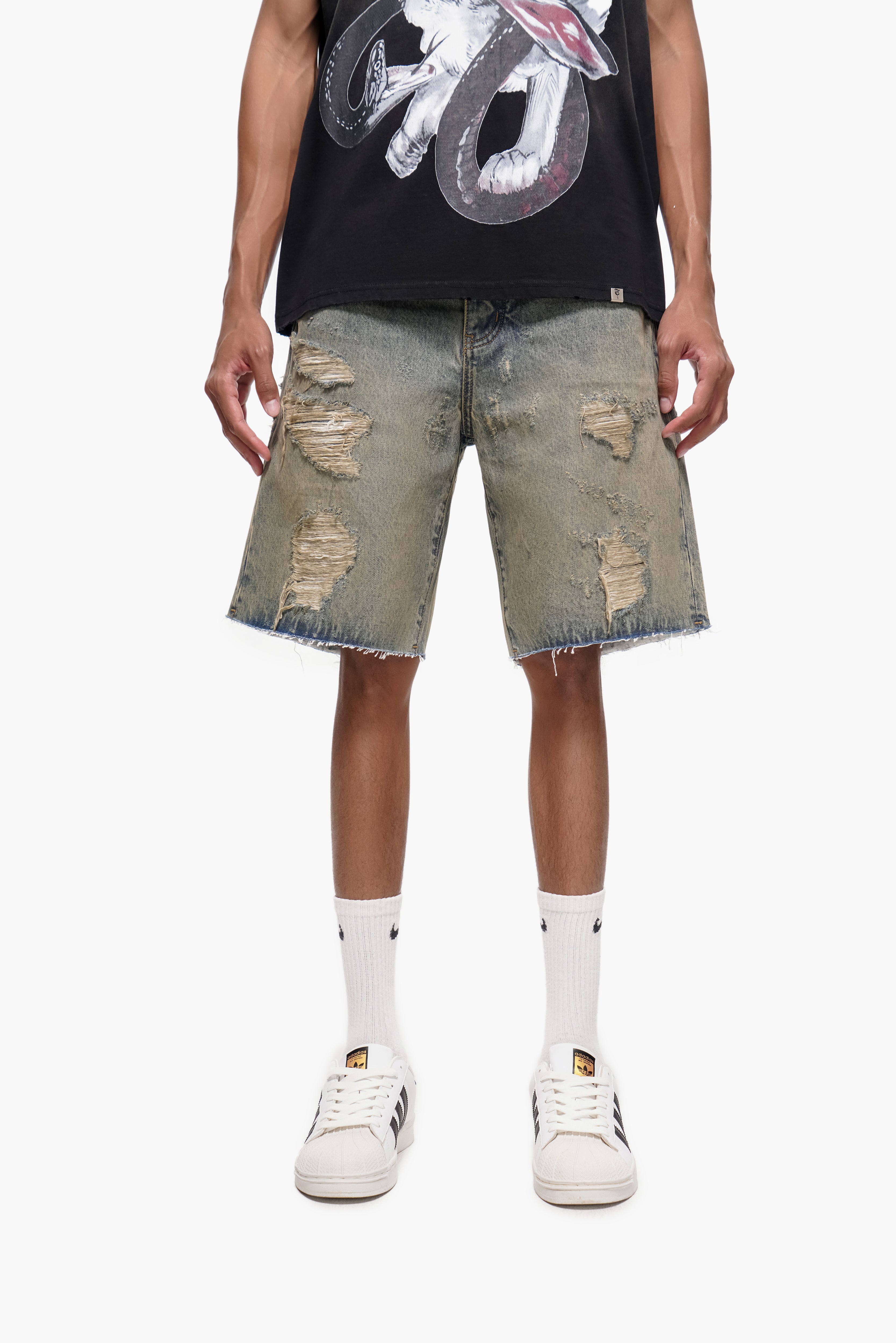 DISTRICT - Vintage Wash Denim Shorts