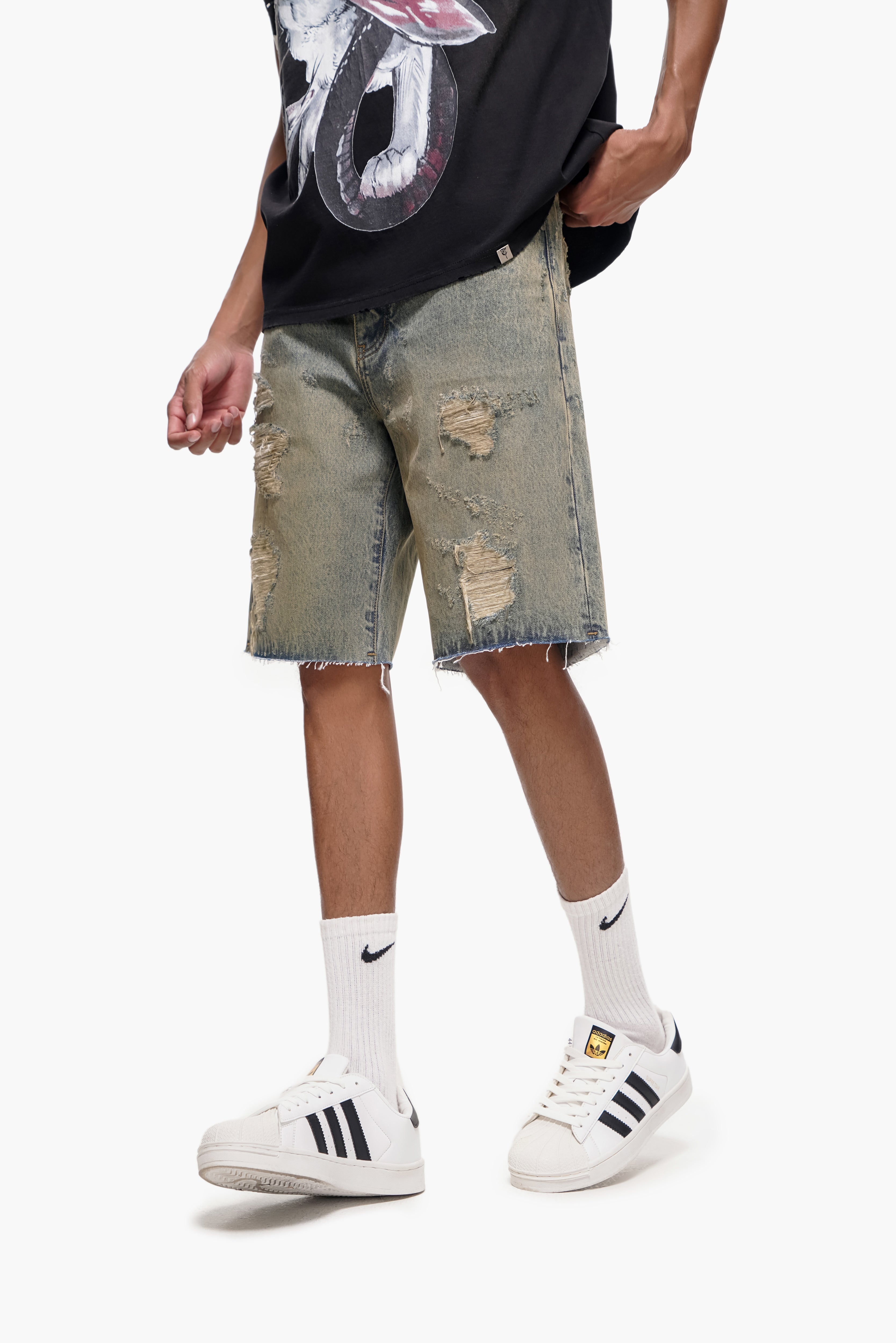 DISTRICT - Vintage Wash Denim Shorts