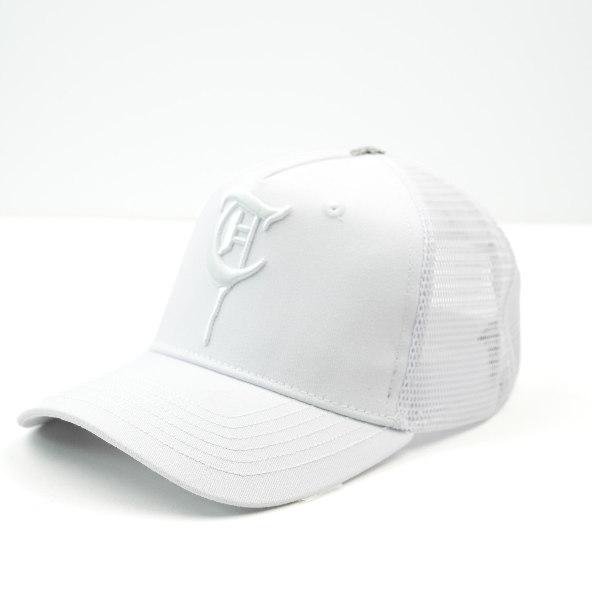 5-PANEL TRUCKER CAP White